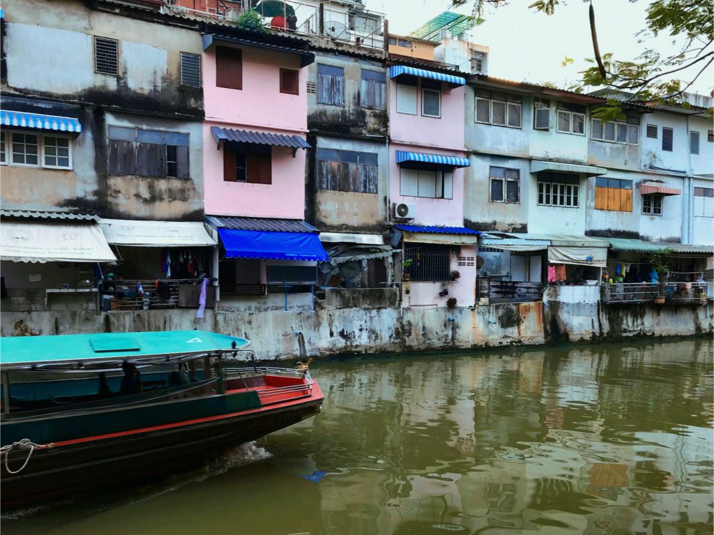 Leben am Fluss in Bangkok