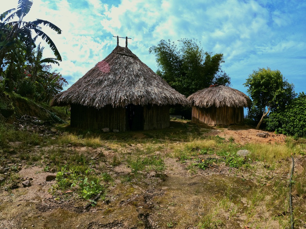 Hütten der Indigenen
