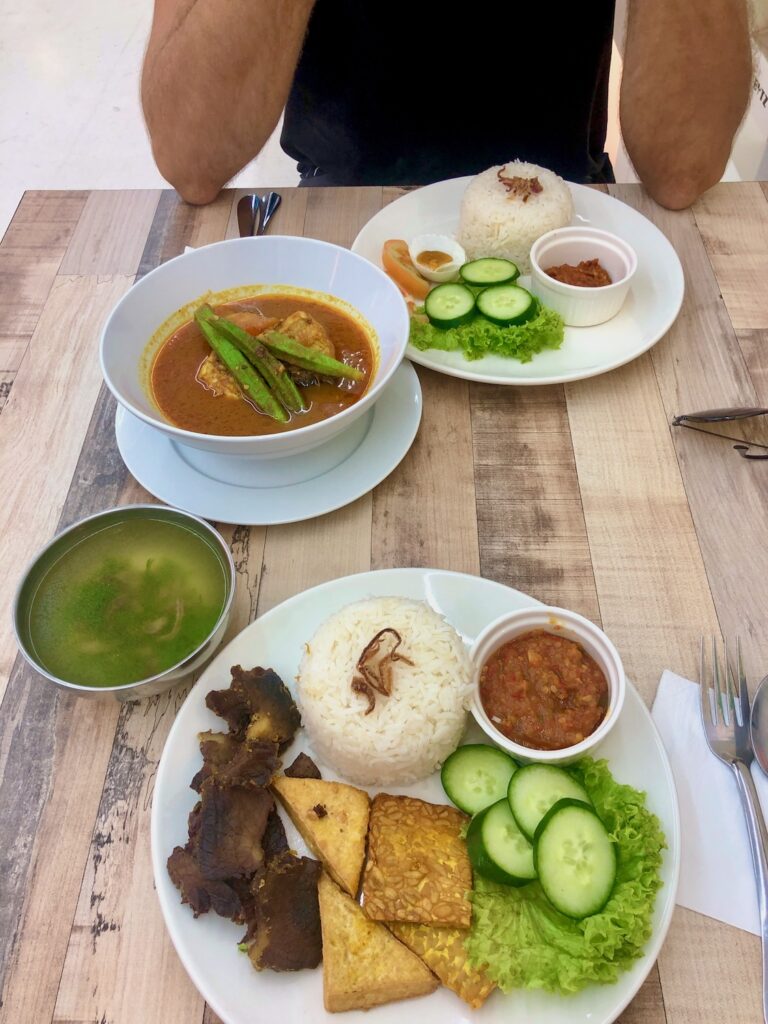 Traditionelles Essen in Kuala Lumpur
