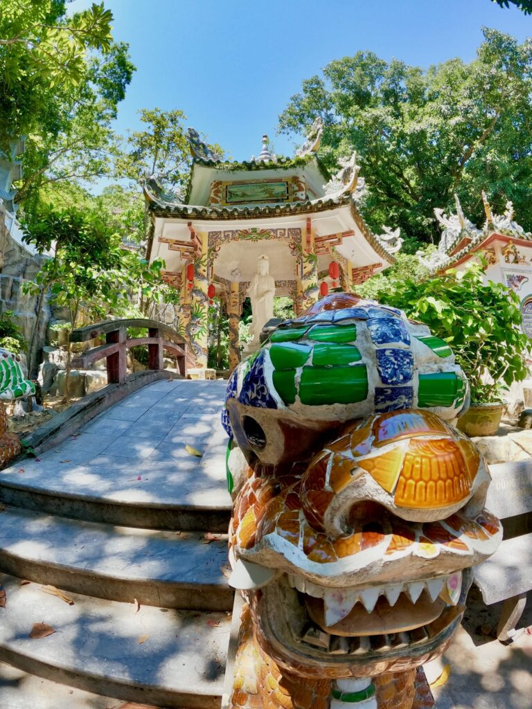 Marble Mountains Da Nang, Pagode