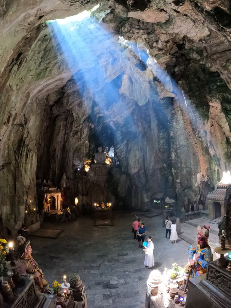 Huyen-Khong-Höhle auf dem Wasserberg