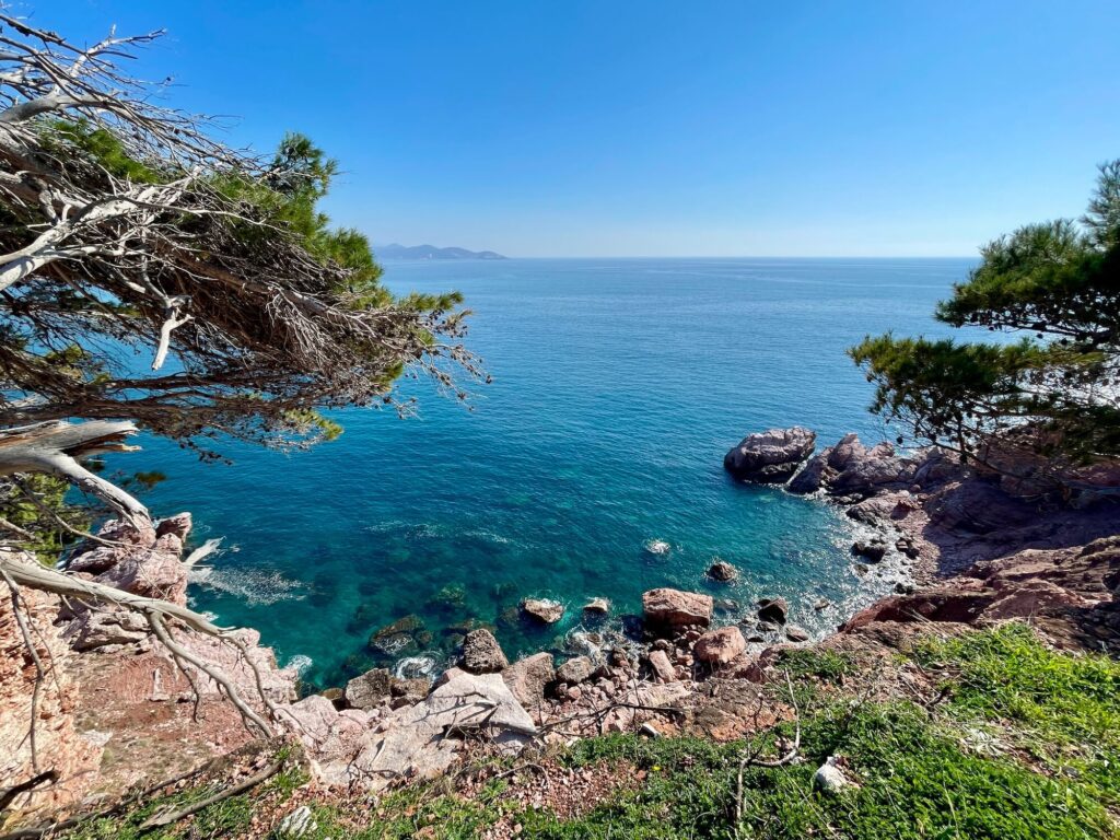 Blick vom roten Kliff auf das Meer