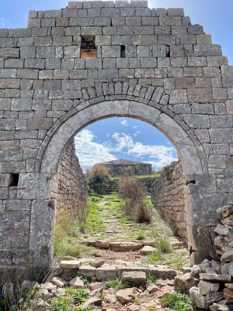 Das Tor zur RUine