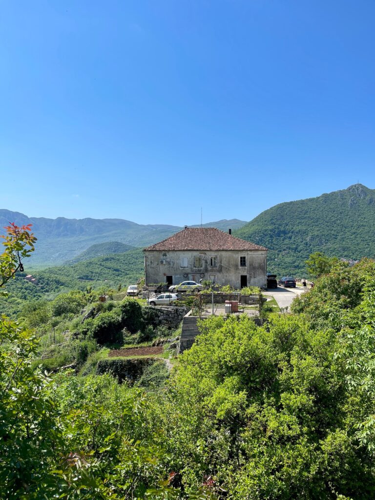 Wanderweg in Virpazar