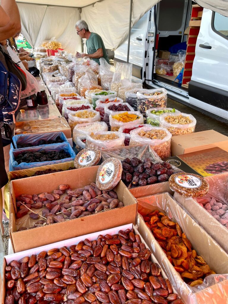 Nüsse und Trockenfrüchte