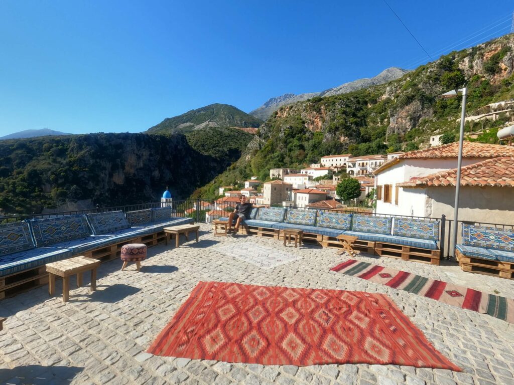 Zentraler Platz Altstadt von Dhërmi