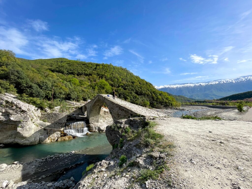 Osmanische Brücke Benje-Quellen