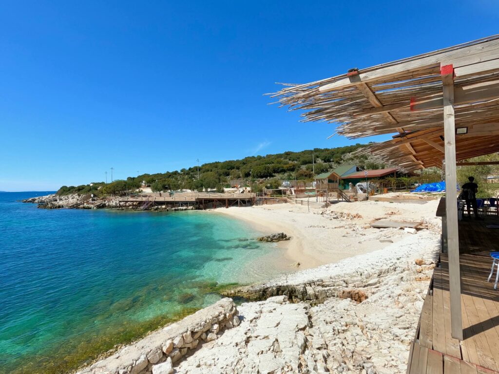 Shqiponja Beach Saranda