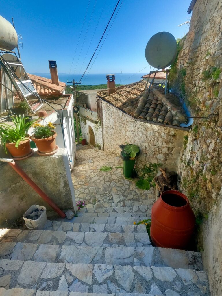Von Saranda nach Dhërmi Vuno Altstadt