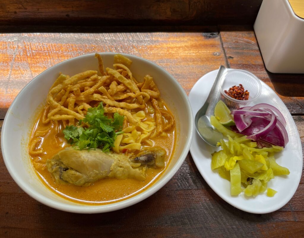 Khao Soi Hühnchen