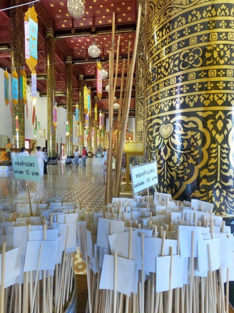 Wat Chedi Luang Gold